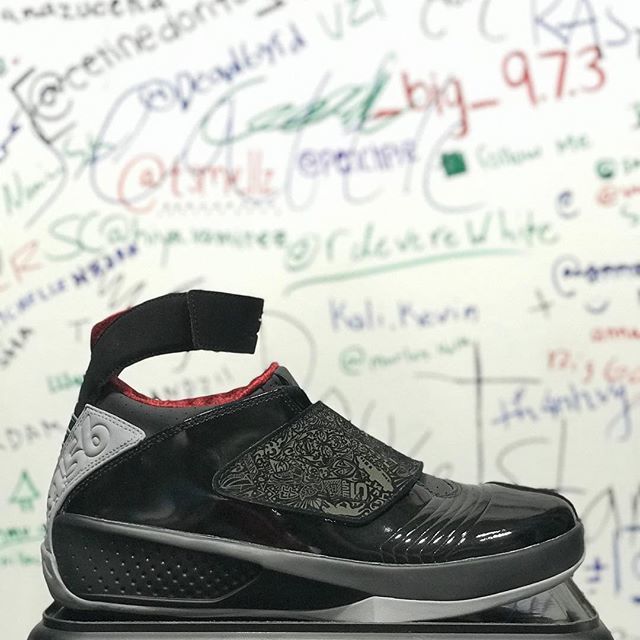 restockstore's tweet image. Size 10. Only $160! Now available in store. Phone orders accepted. DM for more info.