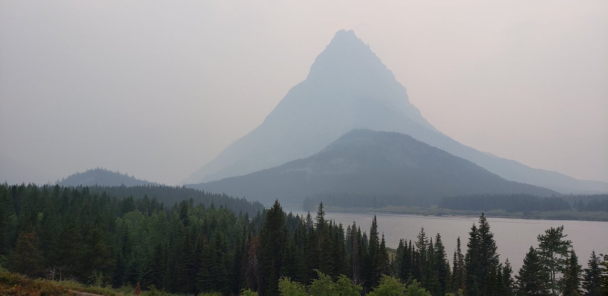 mislaphotoguy's tweet photo. Little hazy at Many Glacier today. #forestfiressuck https://t.co/ieFb9vyCWI