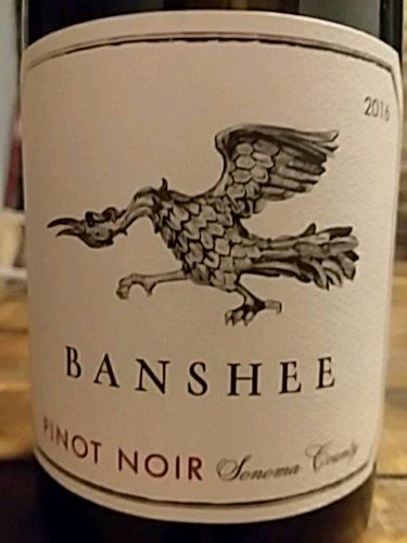 pedro pascal’s hand tattoo 🎯 tweet media