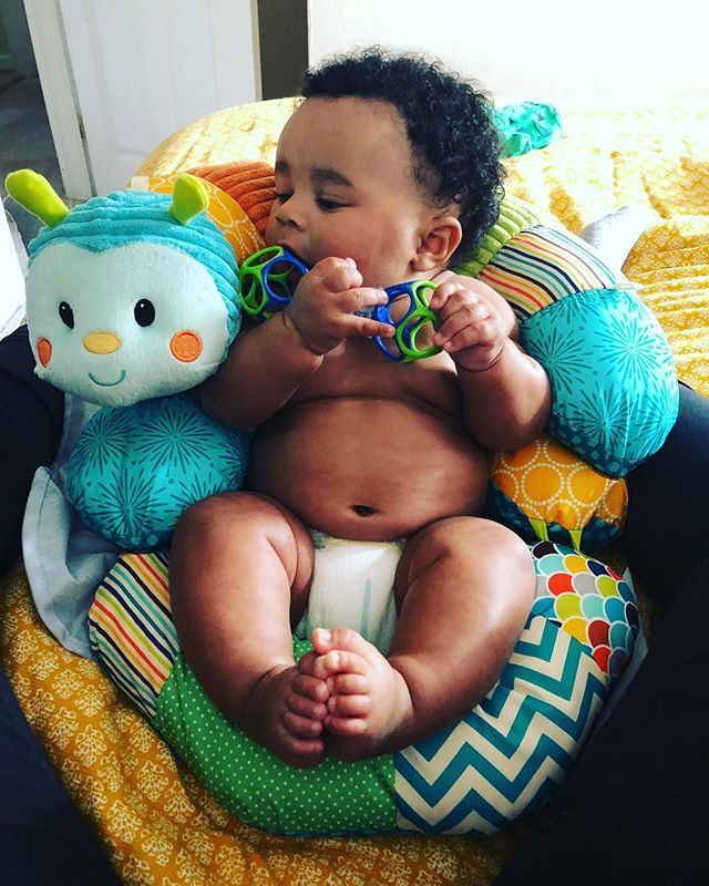 LesleyMcclendon's tweet photo. Let’s play #captionjack. Here’s mine: “Hmm...drumstick or flute? Definitely drumstick. Bring on the chicken, mom! I’m ready to eat!” https://t.co/RDfC4ssBmu https://t.co/zr5HrYgxm7