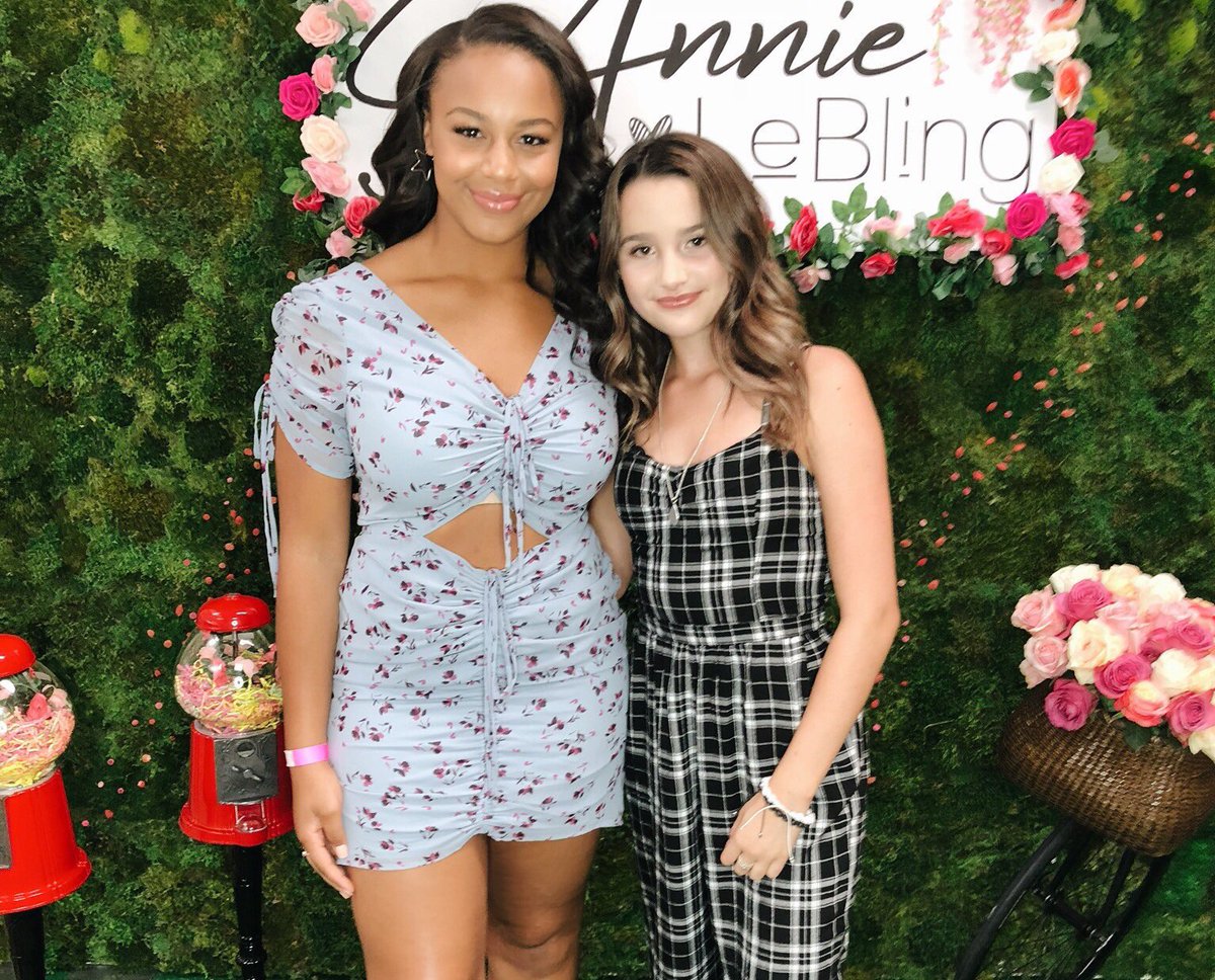 Dance_Deja's tweet photo. Me and this cutie https://t.co/1sSQq5AFeE