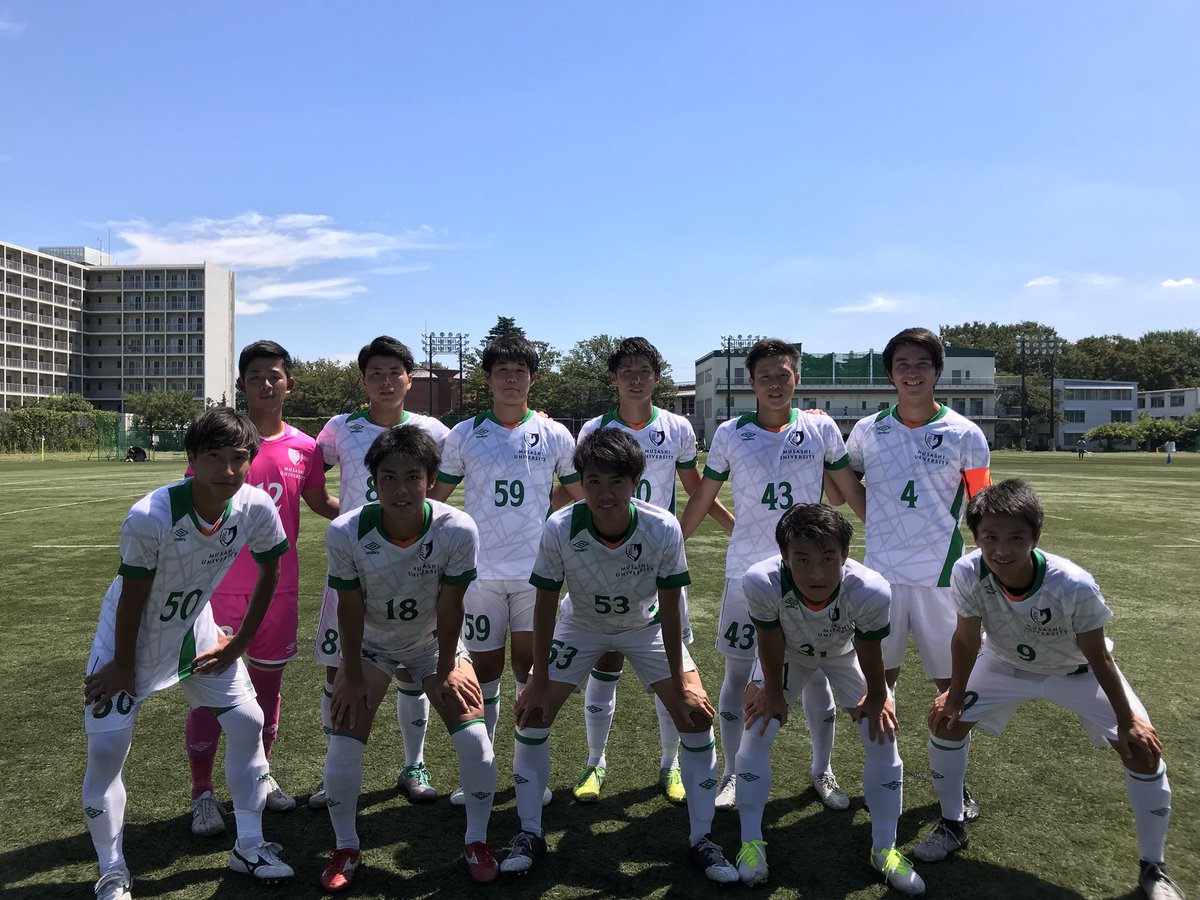 武蔵大学サッカー部 Ar Twitter 東京都大学サッカーリーグ第51回2部 8 26 日 11 00k O Vs山梨大学 武蔵大学 前半キックオフです 都学連