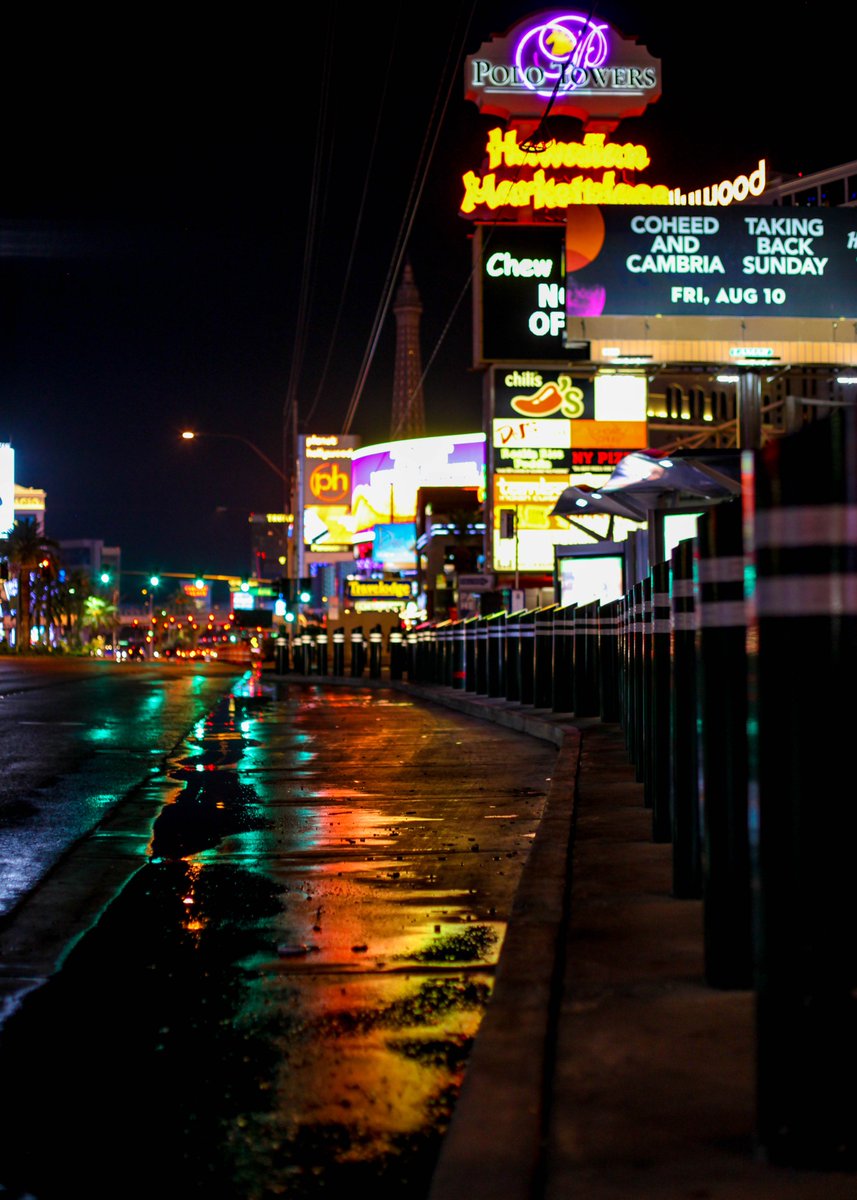 KodyKinzie's tweet image. Las Vegas is a weird but beautiful city in its own way. Just a few snapshots I took while attending #blackhat2018 and #DEFCON26 if anyone was getting nostalgic for the 90 degree nights and endless light show.
