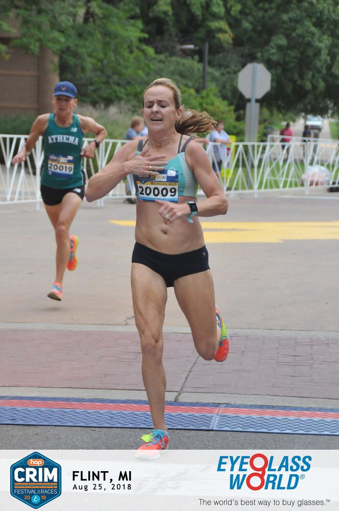 melissagacek's tweet photo. Leaving it all on the course. #mastersrunning #trainingwiththebruces #usatfmastersmilechamps #hittraining #flystyle #nuunperformance #discoverstrength #oisellevolée https://t.co/9R1Ua5aGEx