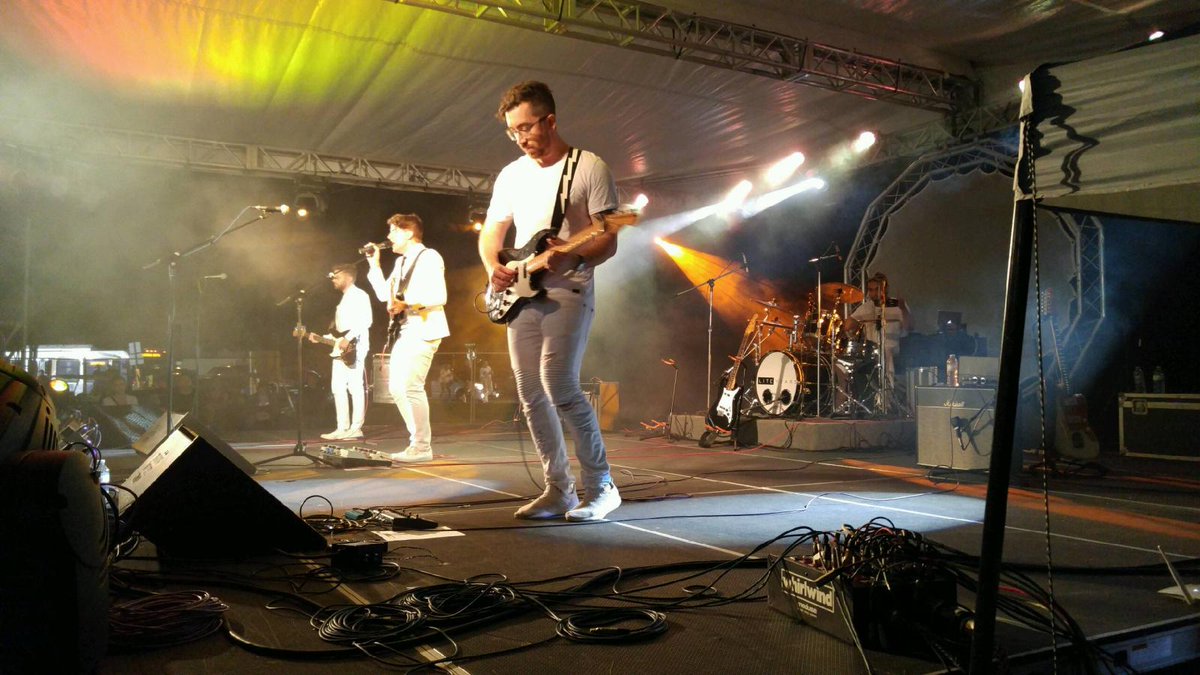 WinonaPeachFest tweet media