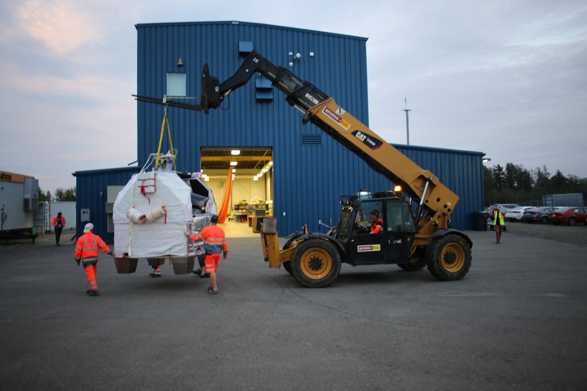 AllPlanets's tweet photo. The weather conditions improved over the day and the team received a go in the afternoon for a launch HiCIBaS tonight from Timmins, ON. The 1-T CARMEN gondola containing our instrument was packaged 2h ago and left the integration room. #HiCIBaS https://t.co/qepgKXEc8s