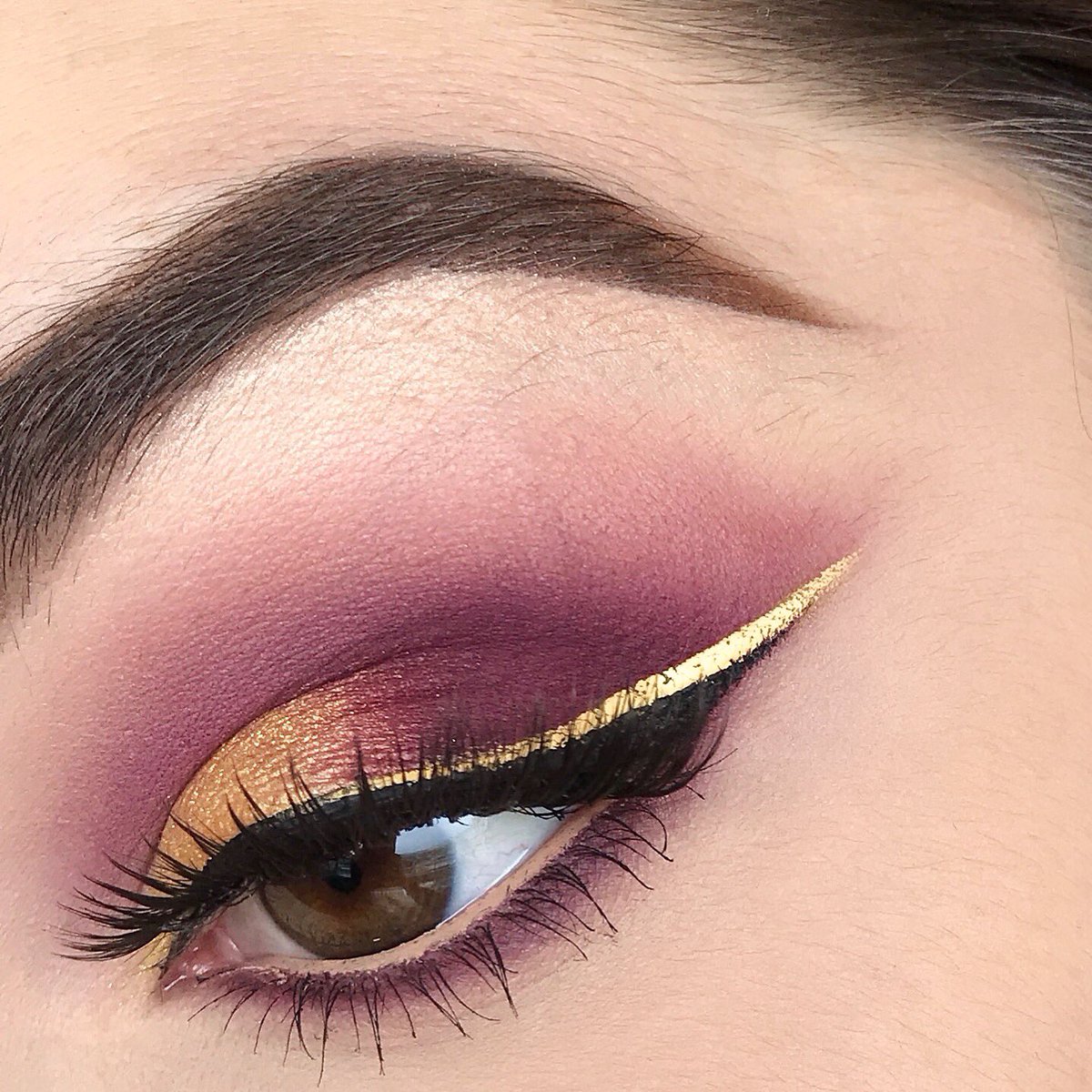 jacklynray's tweet image. Was in an artistic block til I got the #VaultCollection palettes.. thank u my queen ILY💘 @Jaclynhill @MorpheBrushes