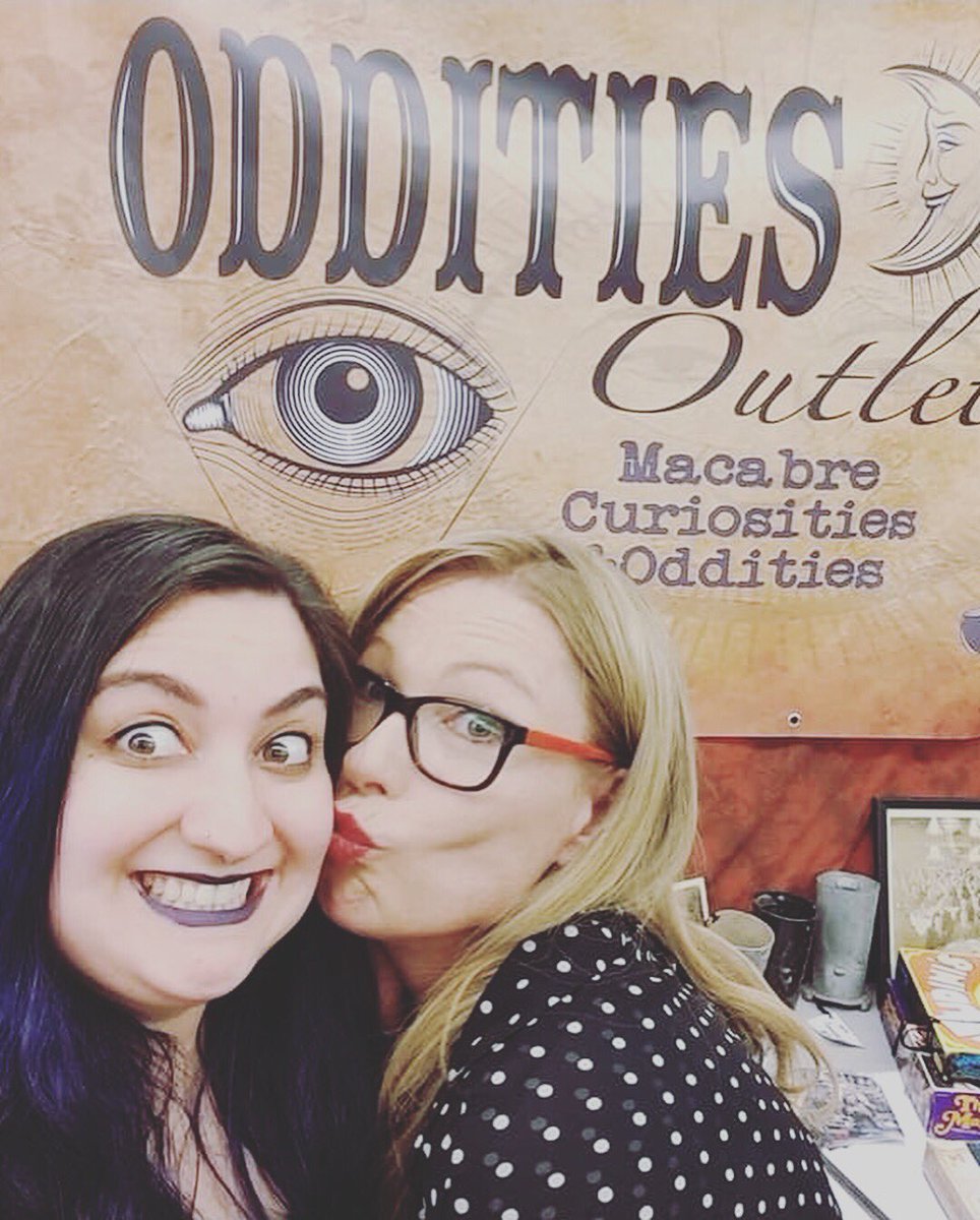 KitsieDuncan's tweet photo. Having all the fun at the @OdditiesOutlet booth this weekend at @horrorhound weekend Indy!  Y’all better stop by and say ‘hey’ tomorrow and buy some of my wierd shit!! 👻🔮🤷🏼‍♀️ https://t.co/Xyxp51heg2