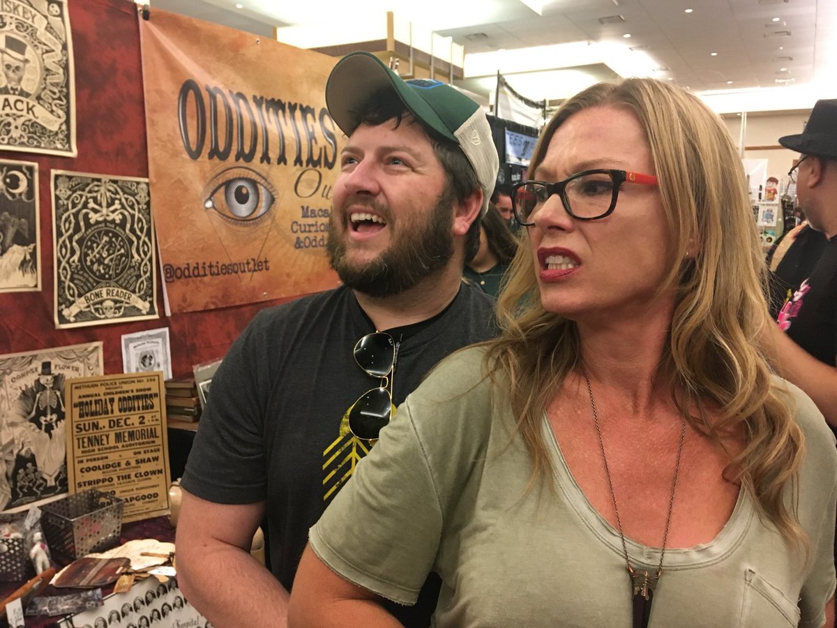 KitsieDuncan's tweet photo. Having all the fun at the @OdditiesOutlet booth this weekend at @horrorhound weekend Indy!  Y’all better stop by and say ‘hey’ tomorrow and buy some of my wierd shit!! 👻🔮🤷🏼‍♀️ https://t.co/Xyxp51heg2