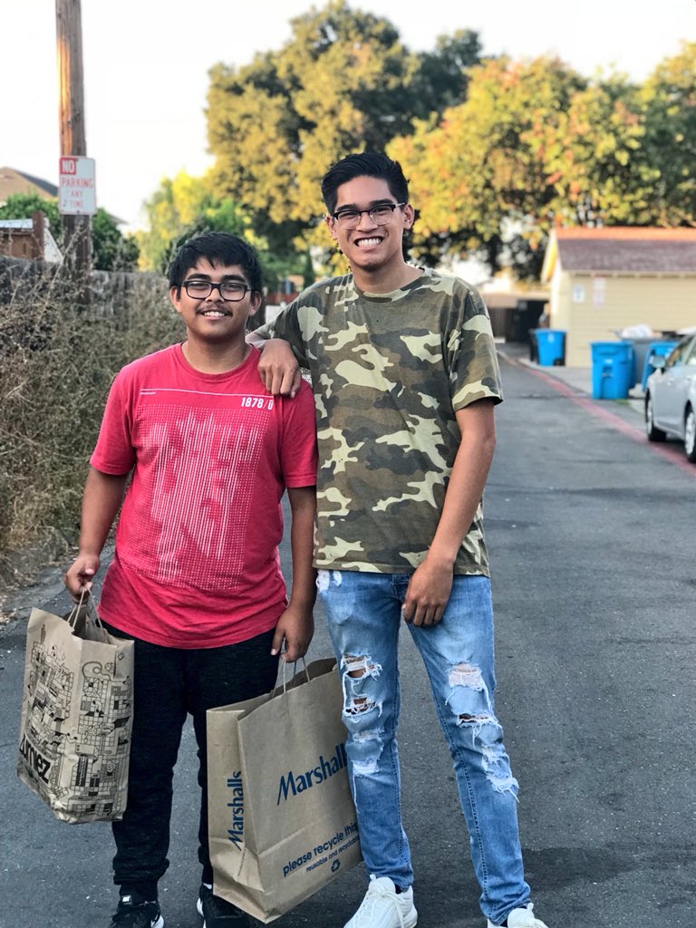 adrianestrabo's tweet photo. I took one of my kids from my job to go shopping for school. He has taught me a lot and how much I want to help out my community. I can’t buy him the most expensive things but we had a great bonding experience and I can’t wait to see him succeed in the future https://t.co/3jnsGk37hl