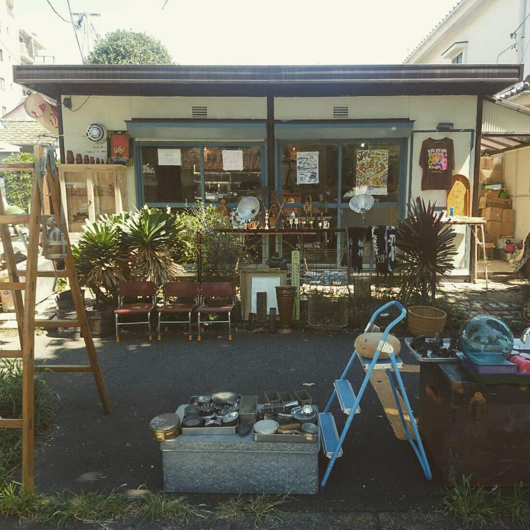 pre_hub's tweet photo. 「UBUNI SALE」2日目～！
追加荷物あり～！！
灼熱営業始まりました～！！！ https://t.co/puWQd3xM5D