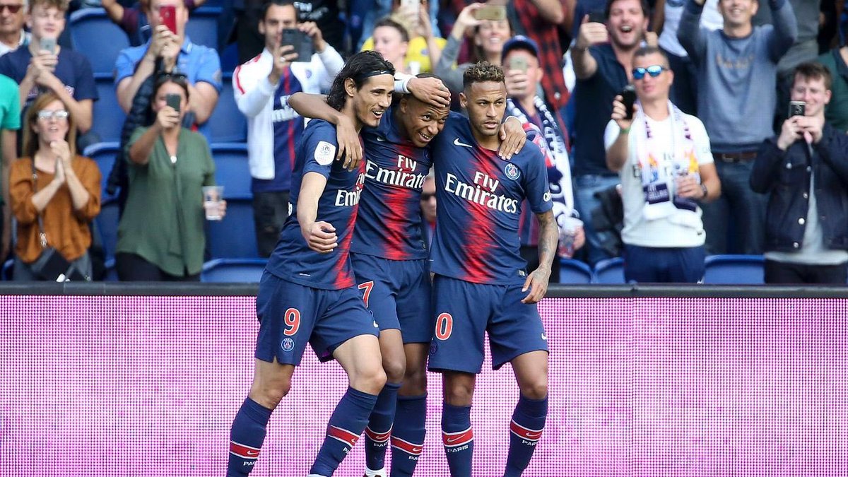 infosFoot2018's tweet photo. Mbappé et Neymar s’offres leurs 3ème buts chacun en Ligue 1 ! ✅

Cavani lui ouvre sont compteur pour sont premier match cette saison ! ✅

Résultats Final : Paris SG 3-1 Angers ⚽️ https://t.co/3hFjbDoGzw