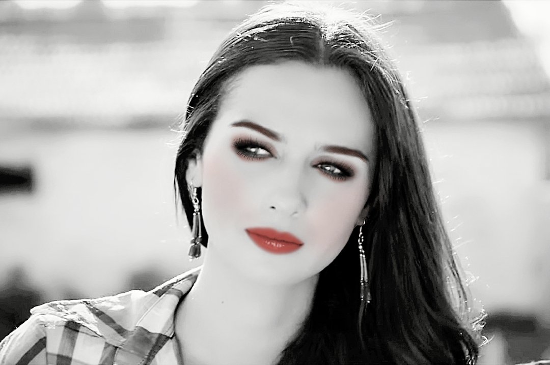 #BirceAkalay | #YıllarSonra | #SiyahBeyazAşk