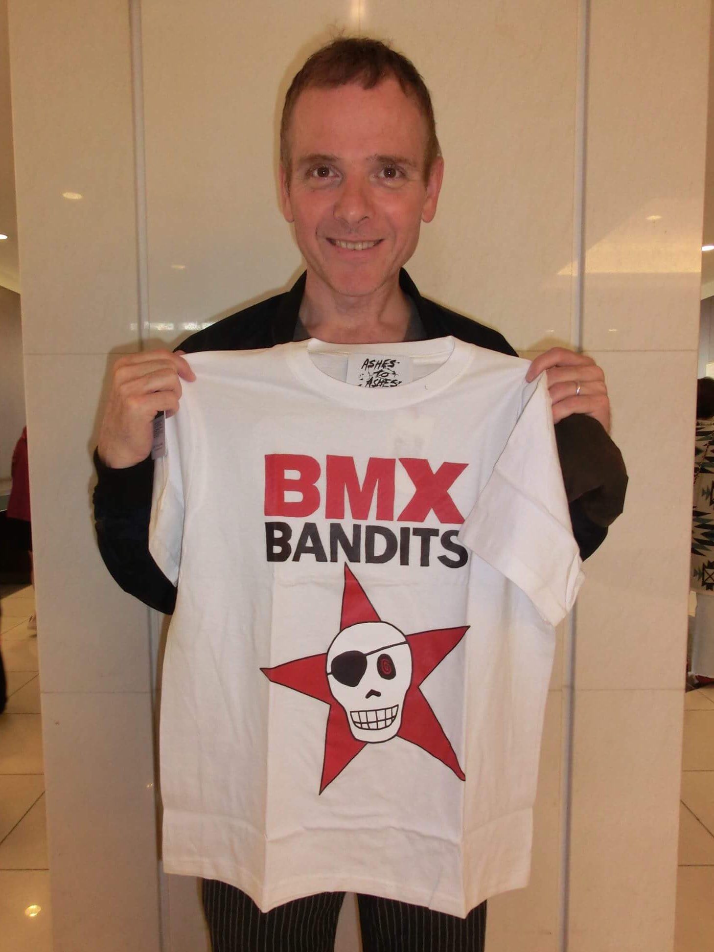 Happy Birthday Stuart Murdoch  X 
Cc 