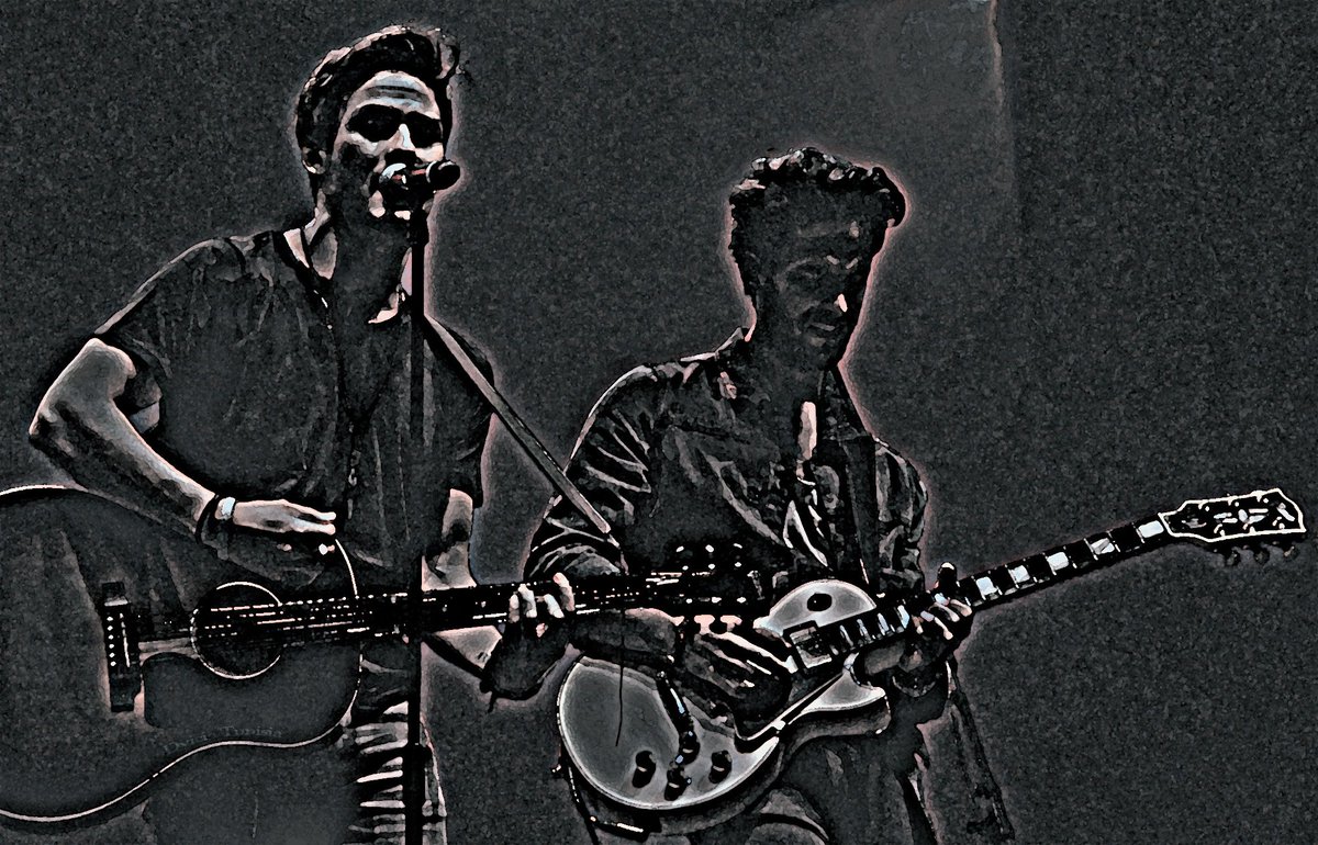 ~Casi Humanos pero distintos a los demás~ ♠✨ <a href="/dvicio_nacho/">Nacho Gotor</a> @dvicio_andres 🎤🎸🎵🎶 

#MyEdit #lyrics #CasiHumanos