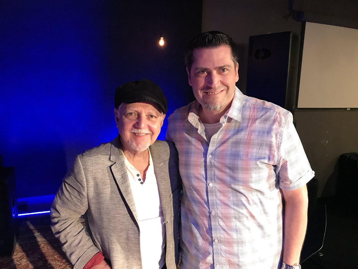 An absolute thrill to meet #PhilKeaggy and to fellowship with him at the #Afterglow.
#UpperRoom #CCM