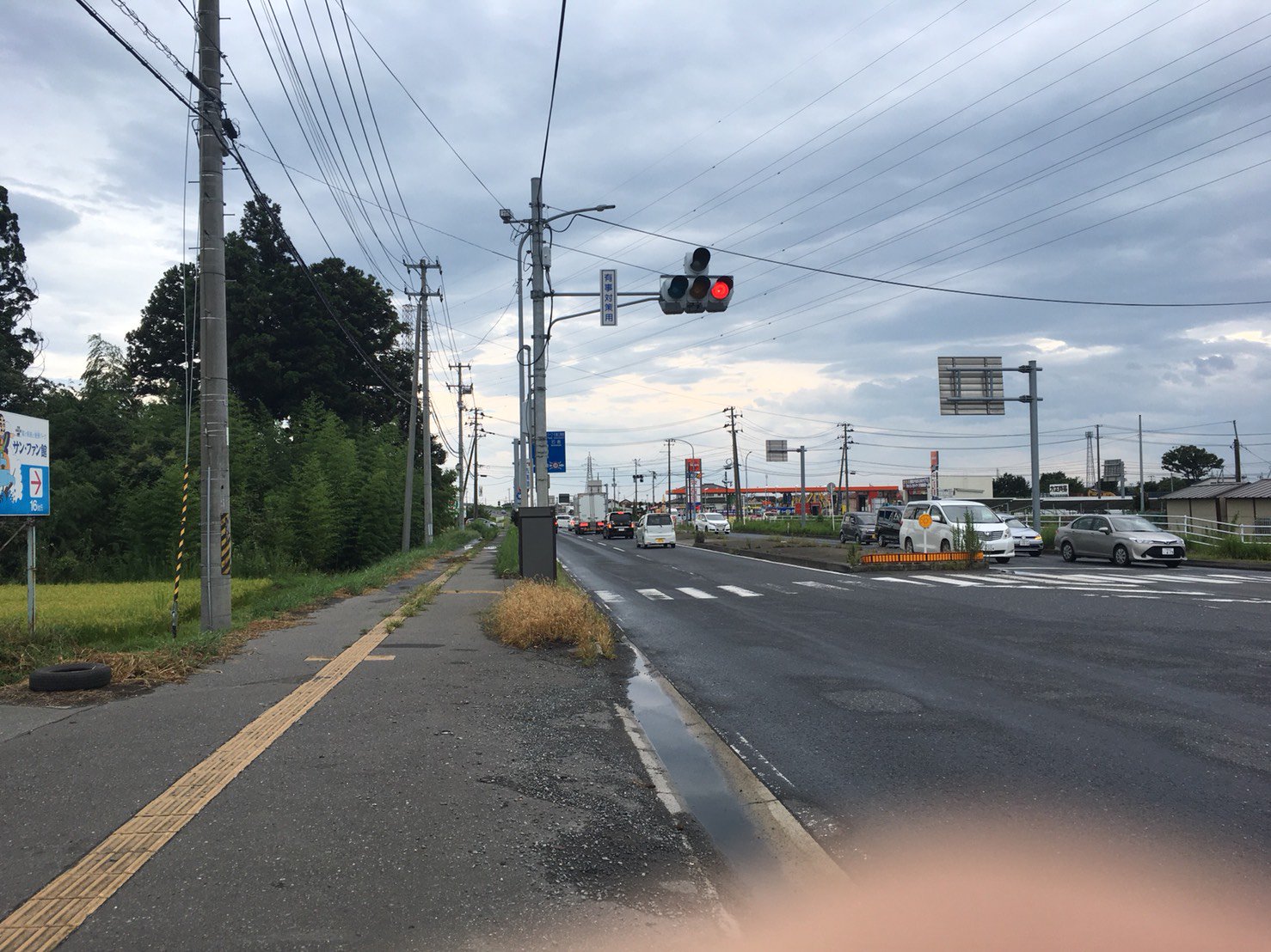 ガソリン スタンド の 宇佐美 近く