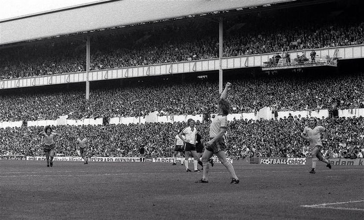 Eddie McCreadie 1977 on Twitter: "On this day in 1978. My first ...