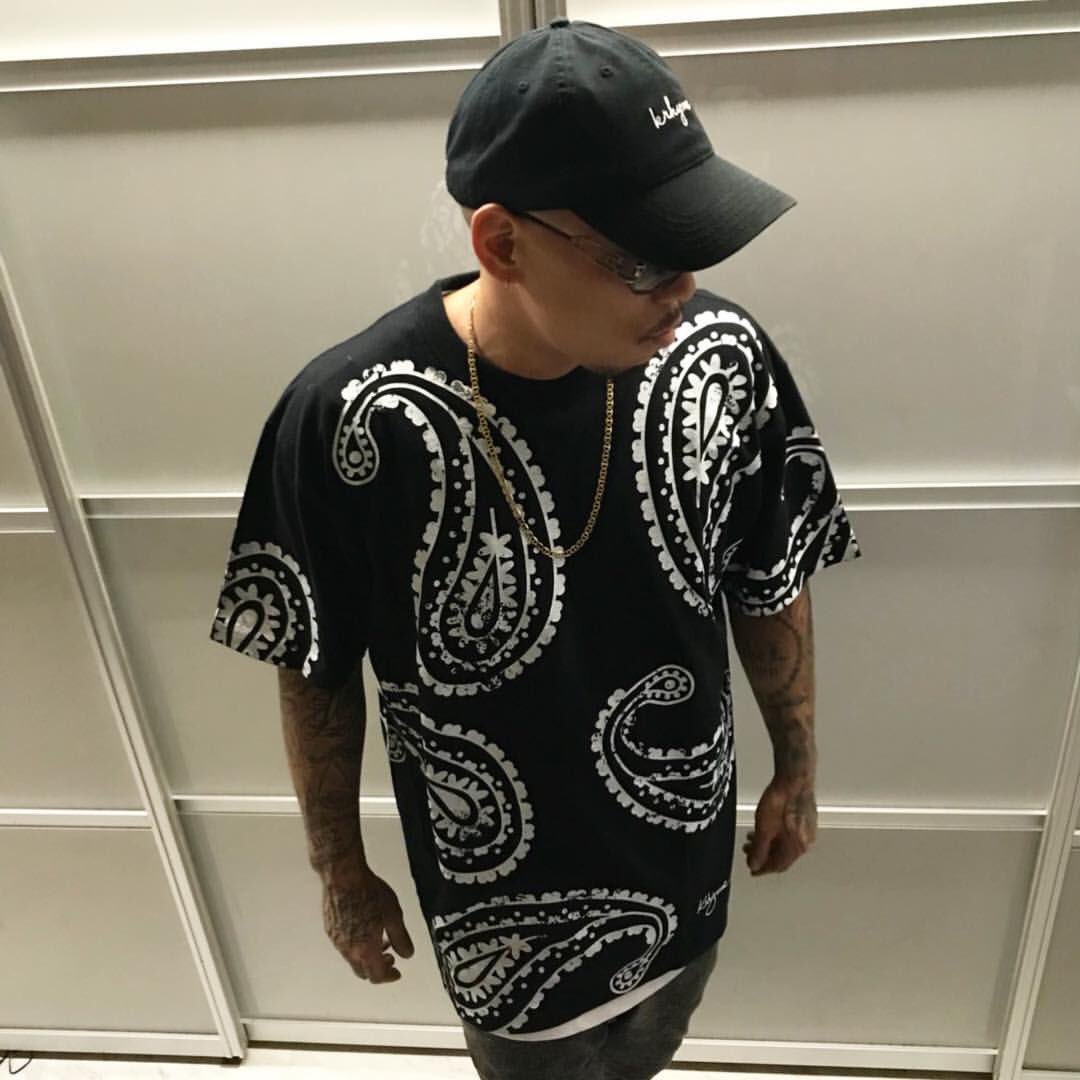 NEWEST_official's tweet photo. 【Lisky.Sさん着用アイテム】
2018SS
KRHYME DENIM
T-SHIRTS
“PAISLEY”
#nw045 #newest #krhymedenim #liskys
オンラインストアはこちら→ https://t.co/0xeDSia8Xe https://t.co/jm4ZP0GfbY