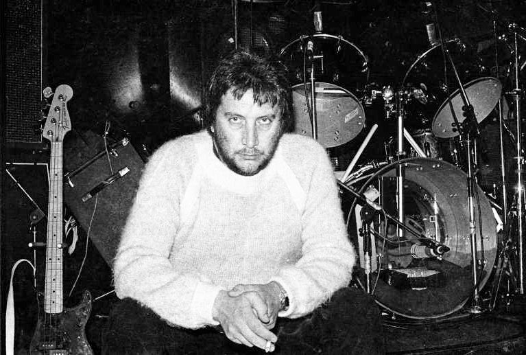Brian John Duffy "Jet Black"
English drummer
Born 26 August 1938 in Ilford, Essex, UK
youtube.com/watch?v=b7p7hc…