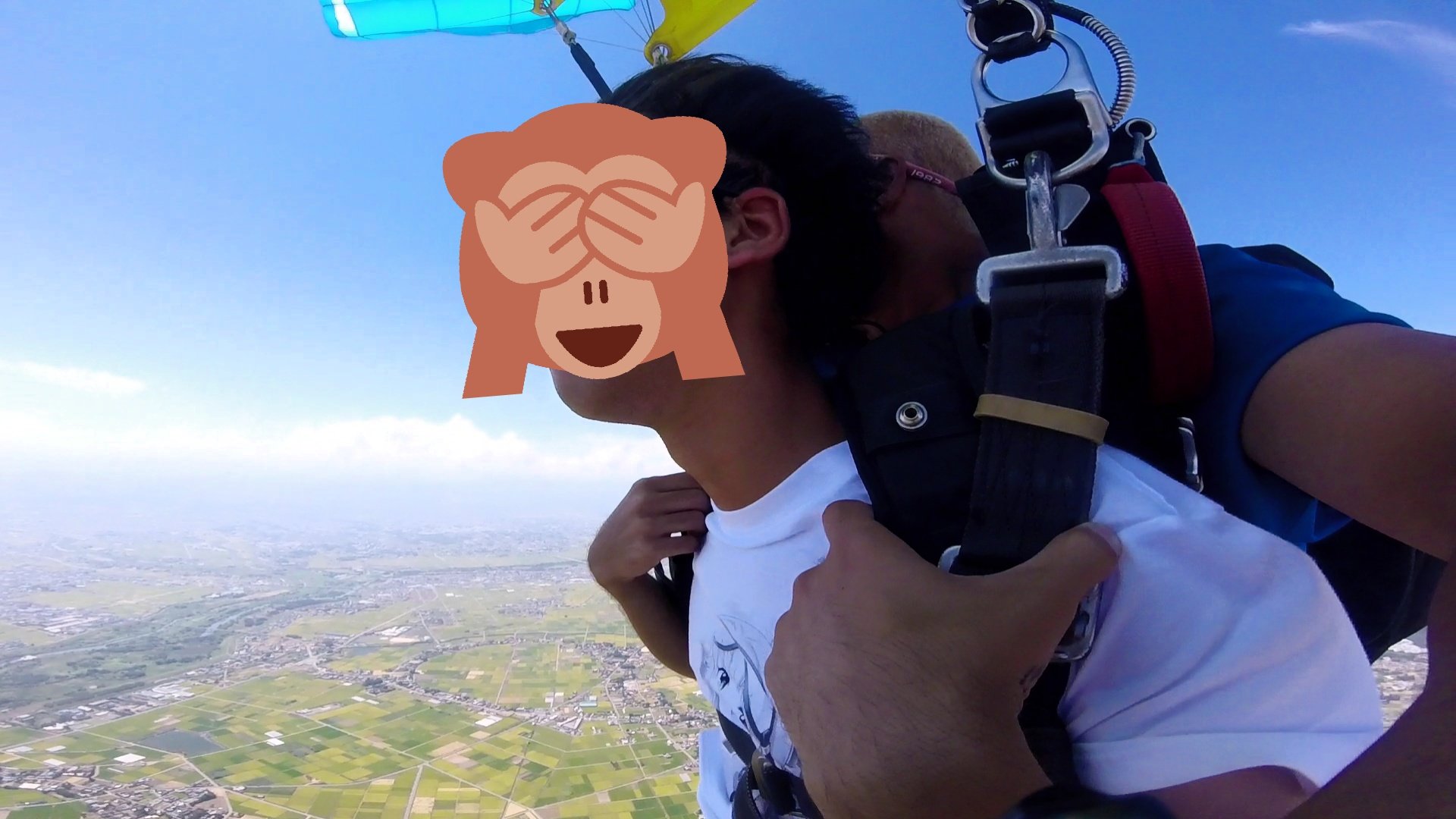 コンテナ Pa Twitter 幸子がスカイダイビングをやってたので じゃあ俺も輿水幸子pとして飛ばな って思って今日スカイダイビングをしてきました 幸子ォォォオオオオ 俺も空飛んだぞぉーー T Co P9qnol0zfl Twitter