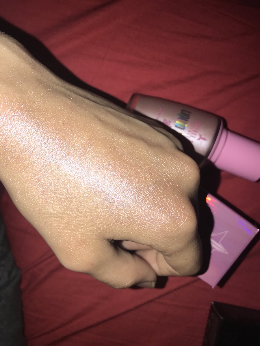 OliviaJWood_x's tweet image. GIRL @JeffreeStar DID THAT 😍😍😍