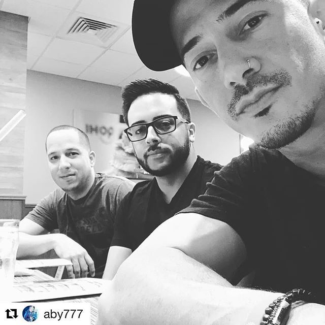 OrbitaCristiana's tweet image. #Repost @aby777 with @get_repost
・・・
se acabo la espera! @luifebo @pichiet7 que opinan hacemos algo? ift.tt/2woWWUk