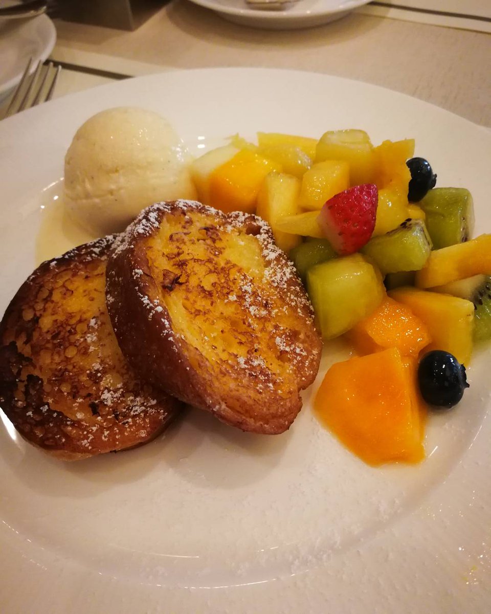 栗山絵美 今週のご褒美 帝国ホテル パークサイドダイナー フレンチトースト 妹はインペリアルパンケーキ 至福のご褒美タイム 食いしん坊 栗山姉妹