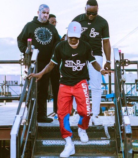 eezywayne14's tweet image. @wizkidayo small boy with the biggest God. ⚔️🦅⚔️🌎🌹