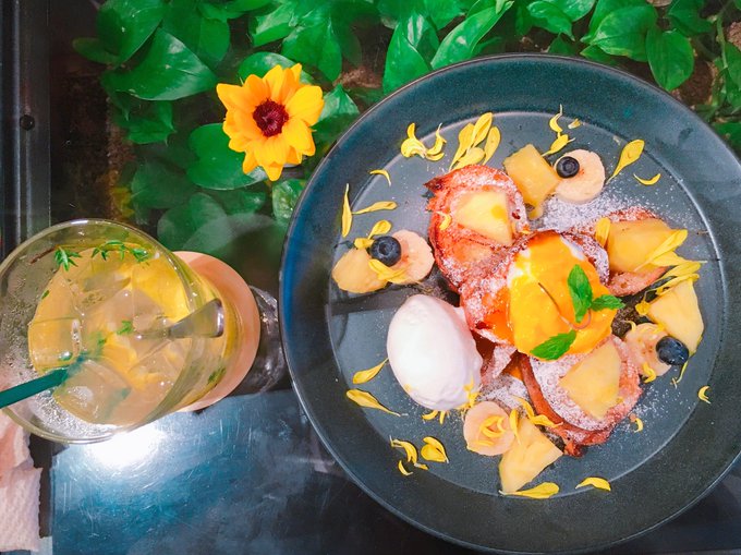 シャレオツなカフェ行ったくせに写真あげてない奴が居るらしいな...?
てことでどーん 