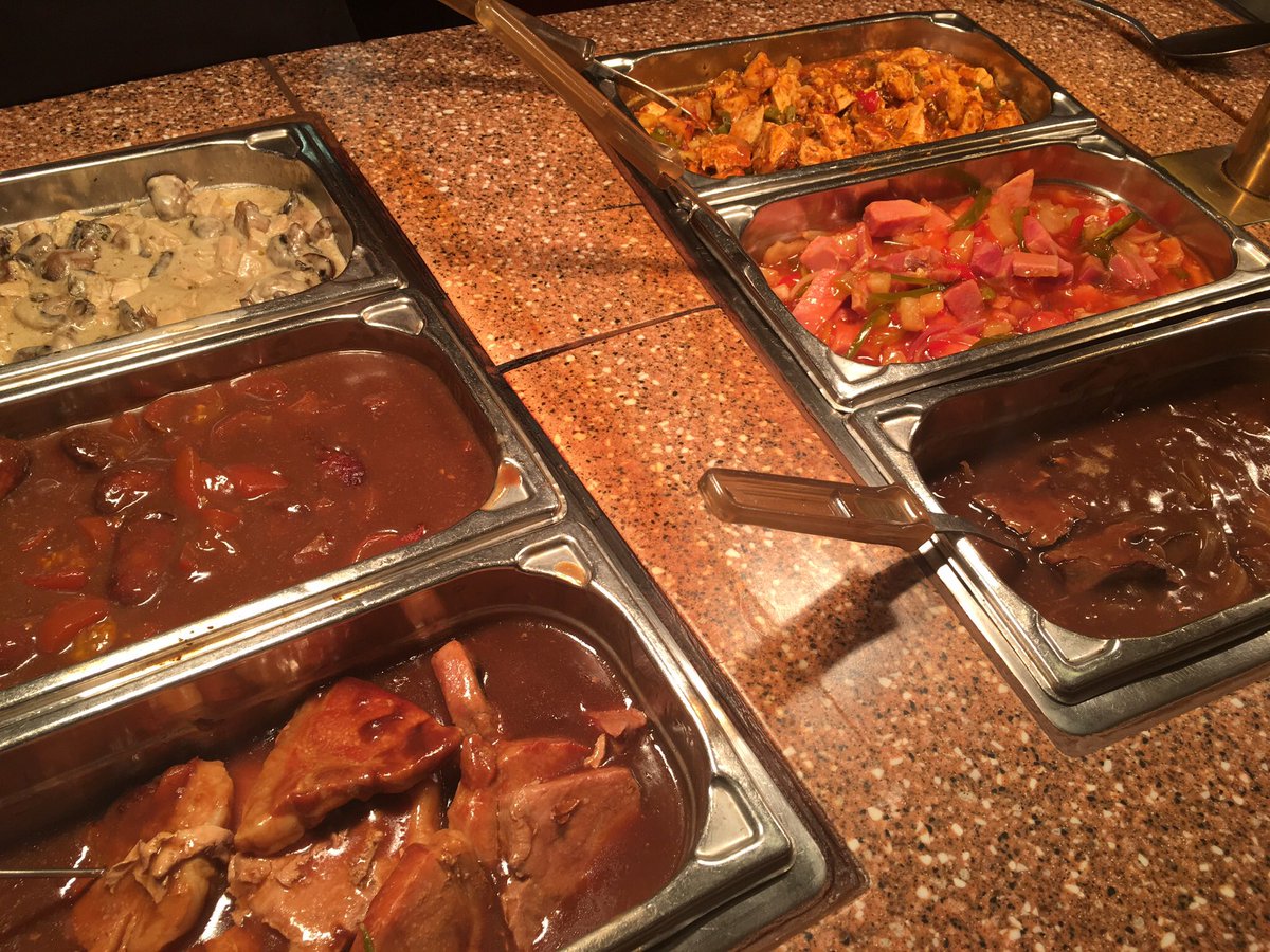 newwheatsheaf's tweet photo. All meals only £6 all day this Bank Holiday Monday #realhomecookedfood #greatvalue #snaptime https://t.co/Zmu273moHF