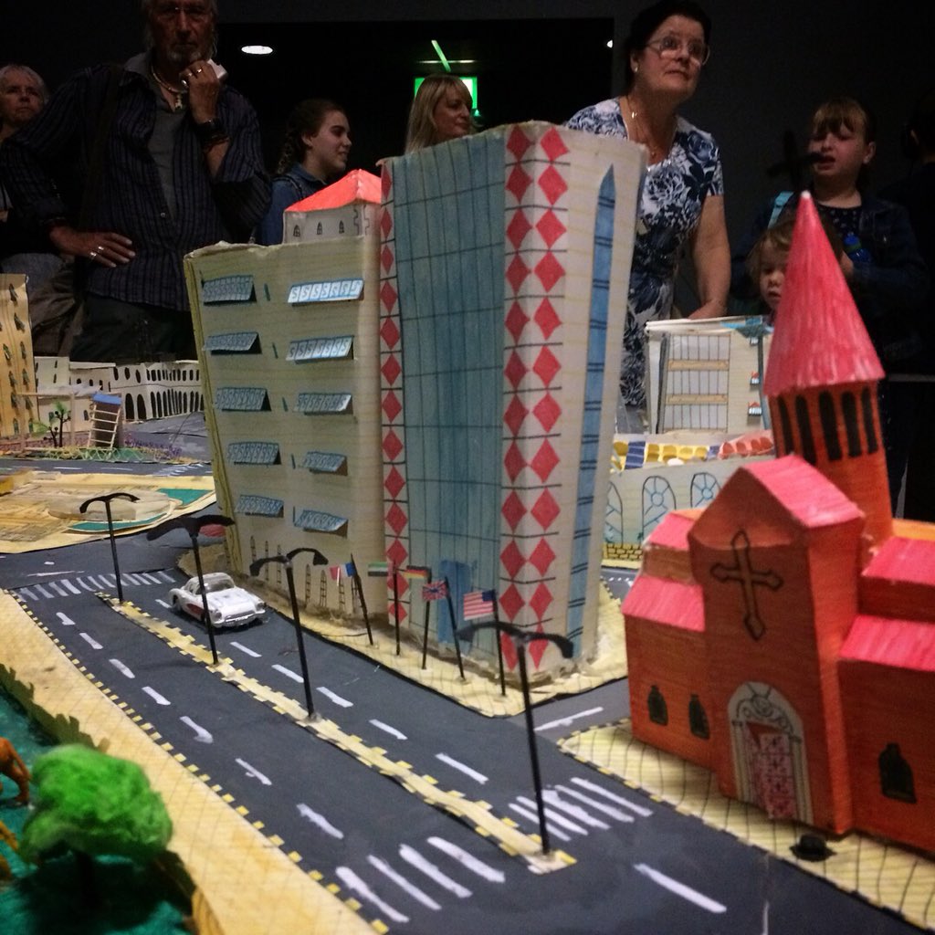 paper remodels, 
remembers and imagines; 
Future Aleppo 

#haiku #propheticimagination #FutureAleppo #papermodel 

@futurealeppo <a href="/PhoenixLeic/">Phoenix Leicester</a>