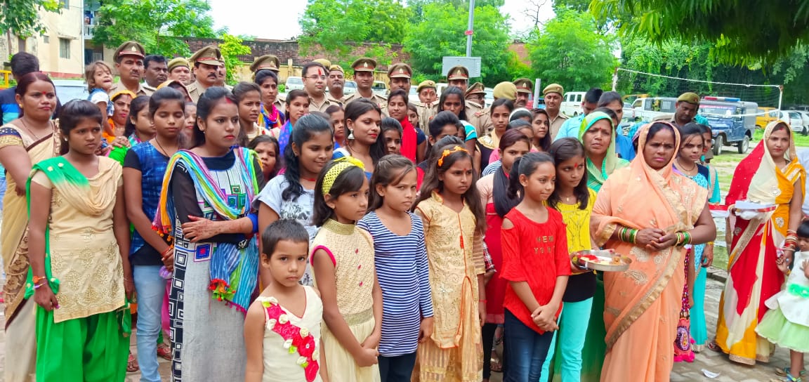 LUCKNOW POLICE tweet media