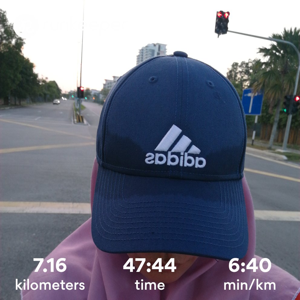 lindreamer's tweet photo. I just completed an activity with Runkeeper https://t.co/XHJwpp5TAW
I feel like #running so i just did.Was so hotποΈ when i started at 18.15π
Maybe i should try a night #run.Apparrently running after having a cheeseπfor lunch is really #tough ππ»ββοΈ
#runchat
#RunWithMe2018 https://t.co/j1d2EBjY70