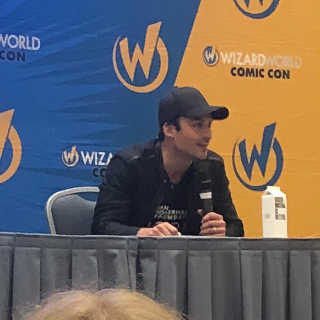 Somerhalder_FR's tweet photo. 📷 | Ian à la comic con #wizardworld (2) https://t.co/3i11yi9EG4