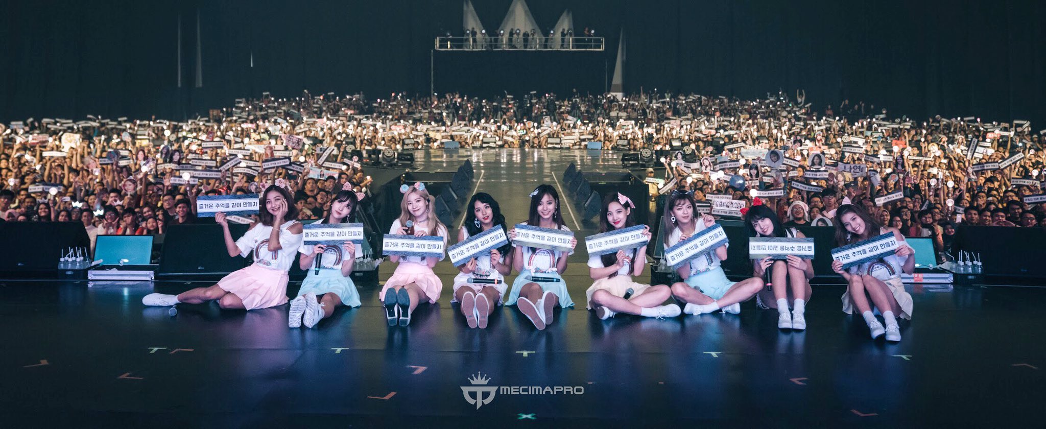 Twice Successfully Performed 10 Concert In 6 Cities For Their 2nd Tour Diginity Of Asia One Top Girl Group Re Verified Audience Total Of 90 000 Celebrity News Gossip Onehallyu Twice Successfully Performed 10 Concert In 6 Cities For Their 2nd Tour Diginity Of Asia One Top Girl Group Re Verified Audience Total Of 90 000 Celebrity News Gossip Onehallyu