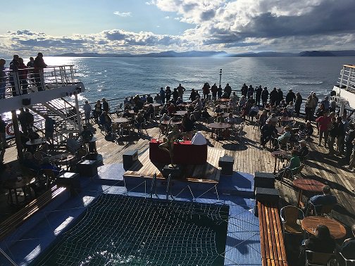 msmarcopolo's tweet image. @msmarcopolo When the rain clears the staff come out and perform for the guests and then great weather appears!