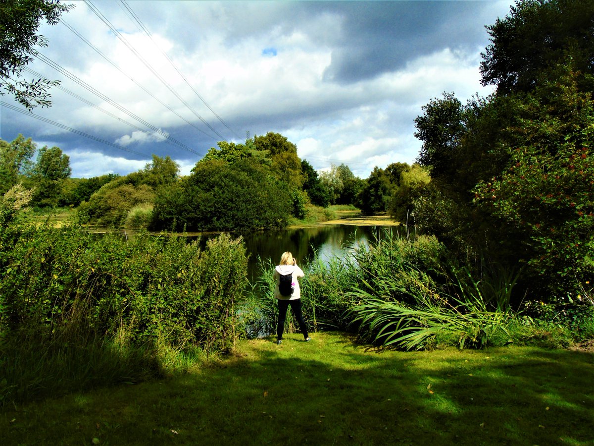 kelly907907's tweet photo. I had a great day @SculptureLakes on Friday with my best bud @JenEBallard I have a bit of an issue taking photos #athena #DancingCranes #Firebird' and #LeafSpirit  I love this place 💞@SimonGudgeon @MoniqueGudgeon @lovefordorset @DorsetTourism #Sculptures #sculpture #beautiful https://t.co/nwdYmYFXgr