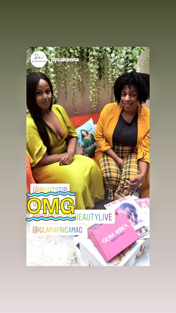 Root2Tip's tweet photo. On another note @SBLIVE2018 I rocked my afro on day 1 and my wig on day 2 and I felt empowered. We did a soft launch of our #Wigkit and I realised wow this event is special, wigs, weaves, #alopecia, #naturalhair all under 1 roof and respected and acknowledged #blackgirlmagic https://t.co/ZFKnbzaJfa