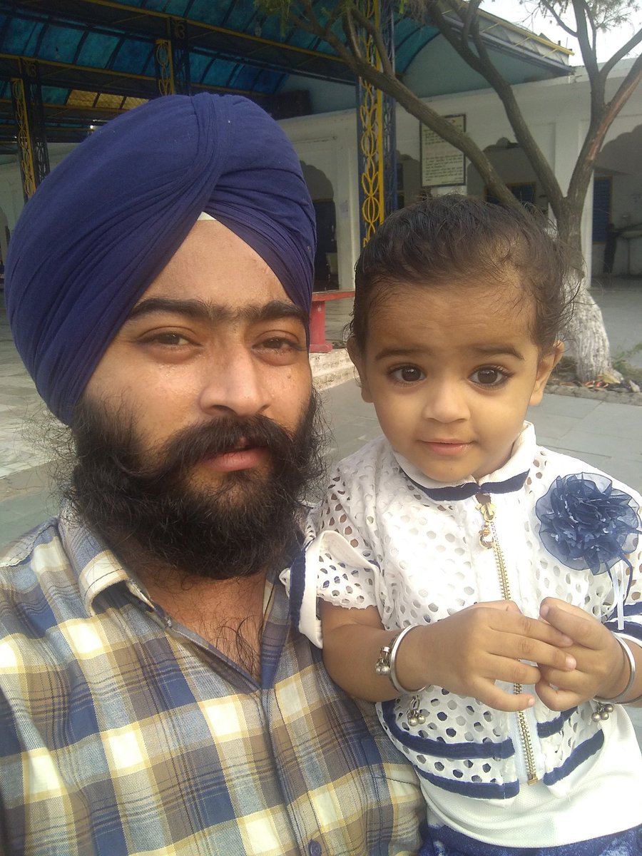 RomiPadam's tweet photo. #Gugloo at
#GurudwaraFatehgarhSahib
#waheguru mehar Kari .....🙏🙏 https://t.co/kaJOIQechr