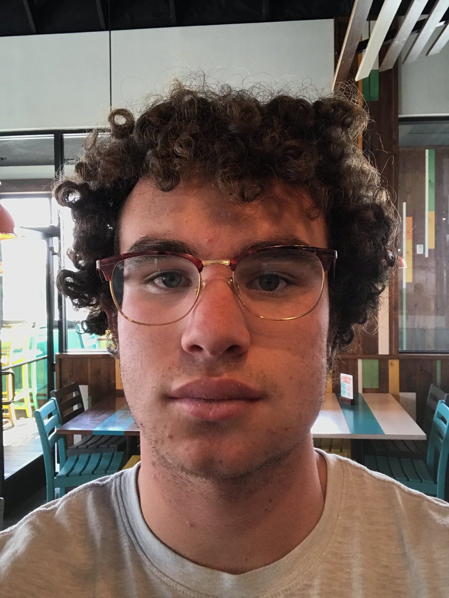 Carter Wilkerson (@carterjwm) on Twitter photo 26/08/2018 18:01:15 @QGwaltney looking like the crimson chin over here @QGwaltney looking like the crimson chin over here