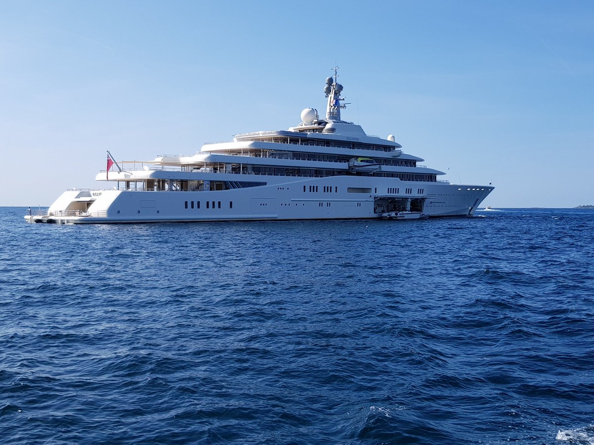 Superyacht Eclipse