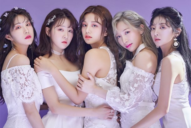 ifntboum's tweet photo. Quatro anos com as minhas fadas ♥🎈👼 #4YearsWithLaboum #ot6 https://t.co/n2vV7lyOe3