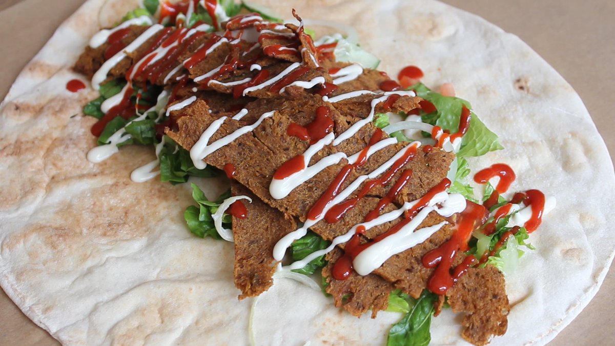 GRUBMCR's tweet image. TRADER 2 IS @seitanskebab! DEBUT GRUB TRADER! YES! No longer do our vegan veggie friends have to skip the delicacy of kebabs! Fully #vegan kebabs are coming to Manchester this week!