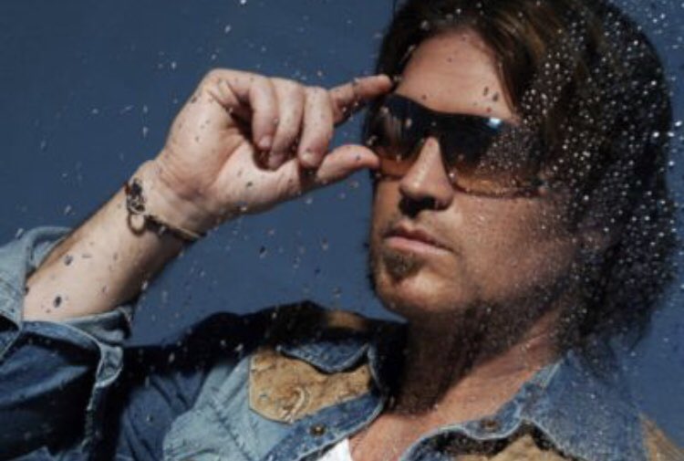 Happy late birthday Billy Ray Cyrus. 57 has never looked better 