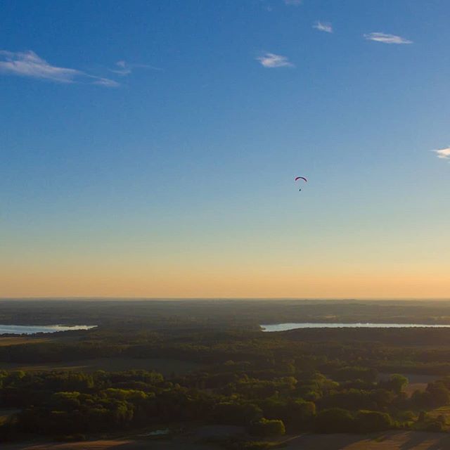 Mid air encounter
#fromwhereidrone #polska #ilovetofly #dronestagram #djiglobal #dji #djiphantom3 #dailyoverview #droneoftheday #droneofficial #drone #skypixel #skysupply #sunset #toppic #instagood #aerialpic #aerialphotography #earthpix #naturephotograp… ift.tt/2BPVjoR