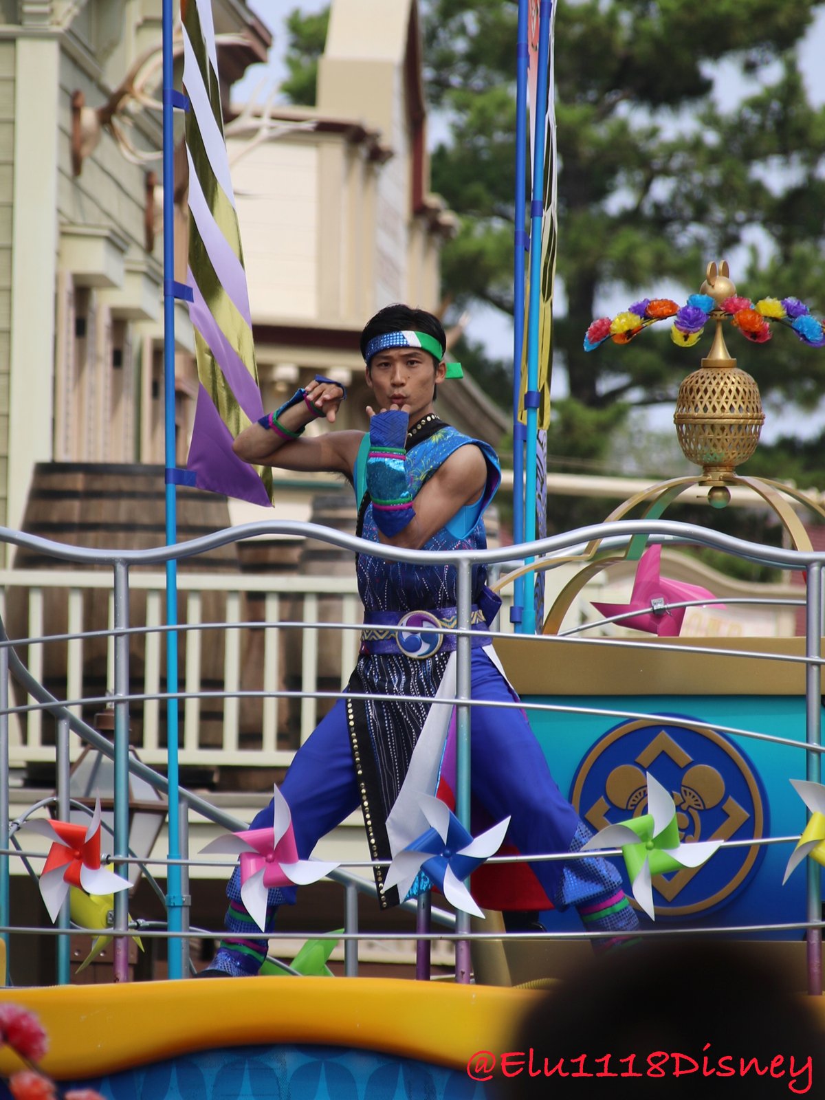 Elu 8 6 燦水 サマービート その かっこいいダンサーさん Disney Tdl ディズニー夏祭り 燦水サマービート ディズニーダンサー T Co Ntyw3i3kya Twitter