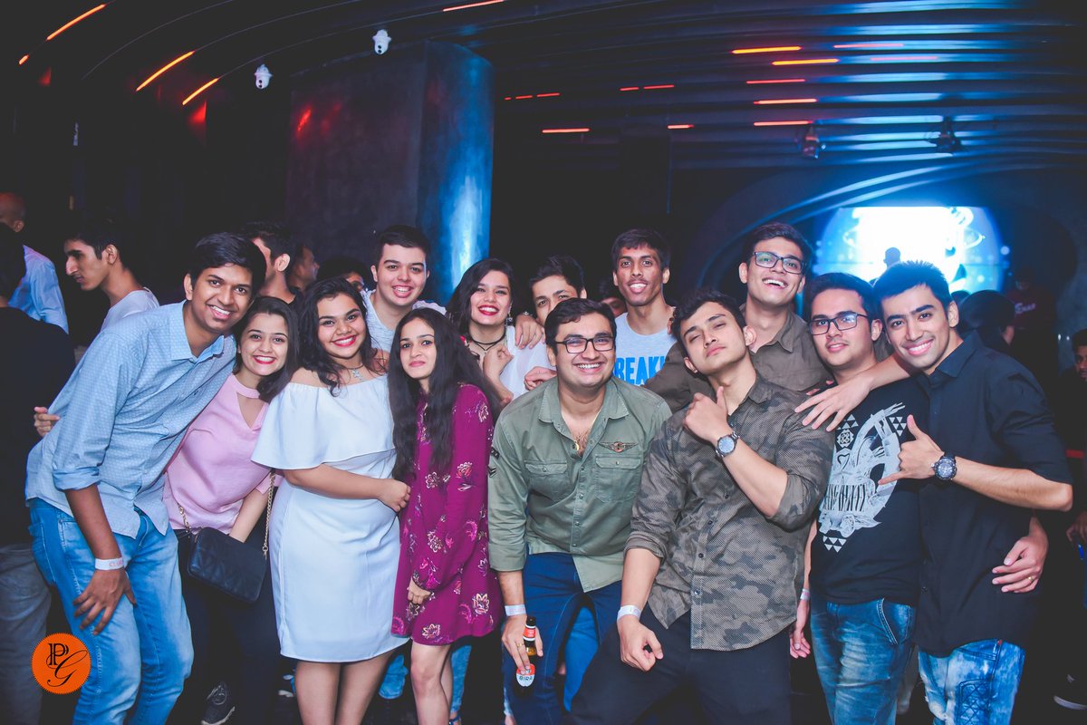 djmarkvmusic's tweet photo. Pre Independence Day @ Vortex Bandra....
.
.
.
.
#djmarkvmusic https://t.co/YmnFsNin2c