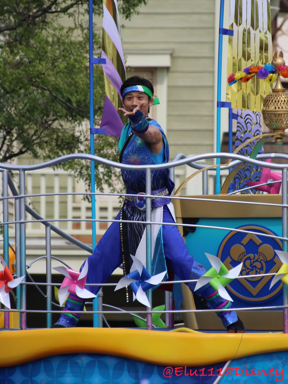 Elu 8 6 燦水 サマービート その かっこいいダンサーさん Disney Tdl ディズニー夏祭り 燦水サマービート ディズニーダンサー T Co Ntyw3i3kya Twitter