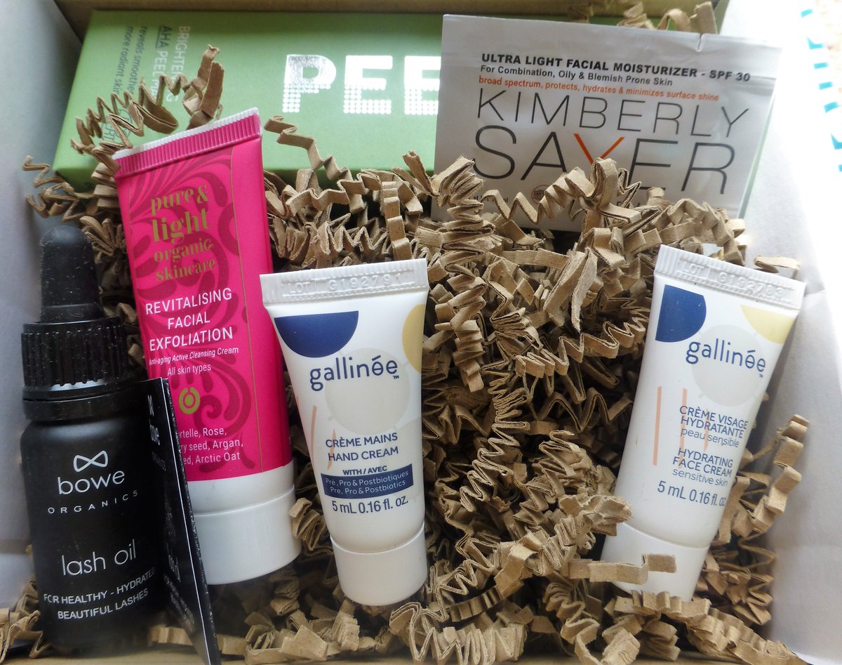 bunny_becks's tweet photo. My review of the August @Love_Lula Beauty Box #crueltyfree #greenbeauty @MADARAcosmetics @boweorganics @gallinee_beaute @kimberlysayer #pureandlight https://t.co/3PScqWtcuP https://t.co/qDbEhqB8Tx